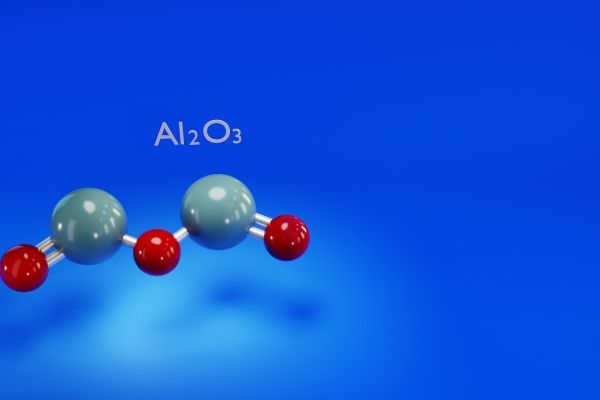 アルミナ表面の構造