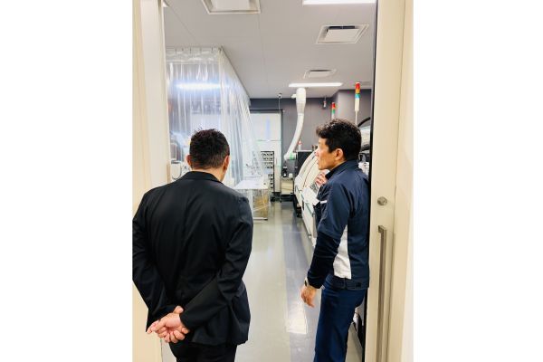 野北氏による施設説明1