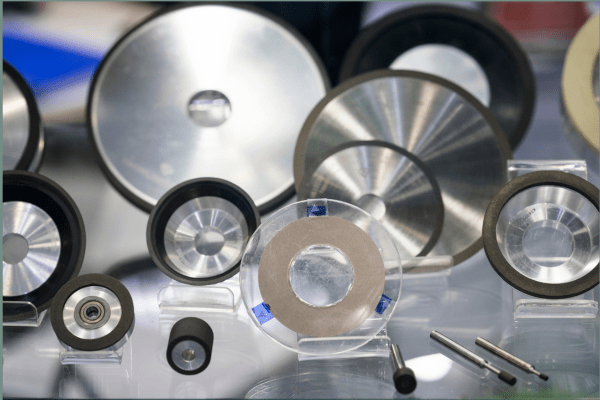 レジン vs メタルボンド