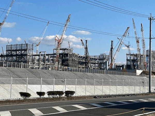 建設中