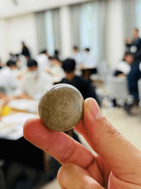 担当者も実際に研磨を体験しましたが、参加者たちの仕上がりはさらにその上を行くピカピカぶりでした。