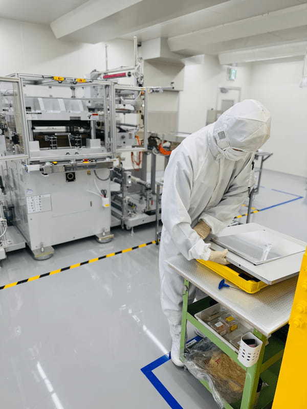 金型交換タイミングを徹底管理。刃先状態の定期チェックで歩留まりを守る